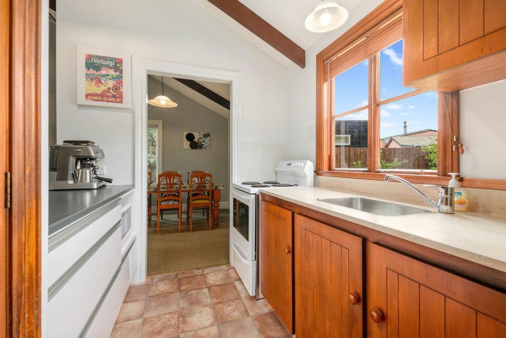Central Peach - Queenstown Holiday Home Экстерьер фото